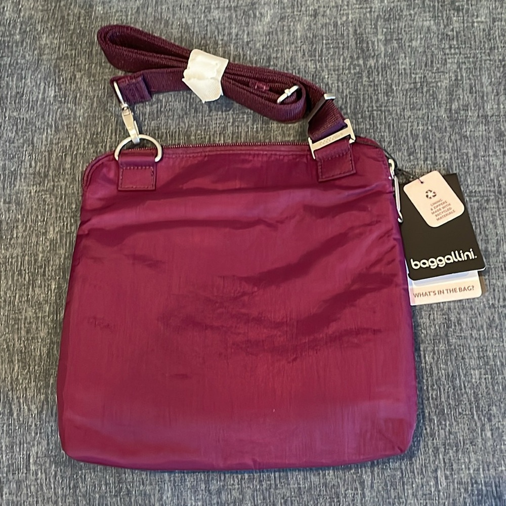 NWT Securtex Anti-Theft Large Crossbody bag by Baggalini in color mulberry - Picture 2 of 10